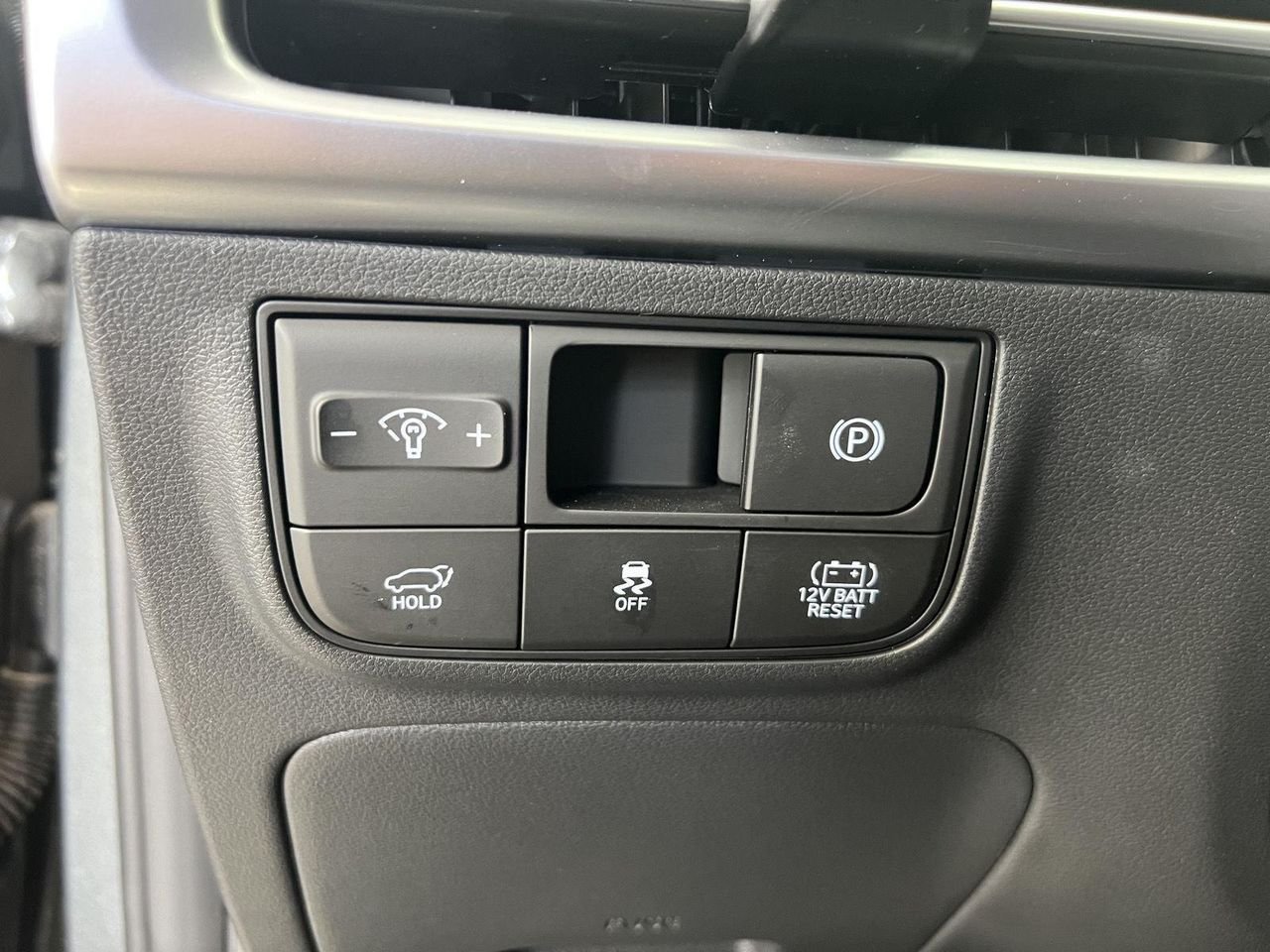 New 2026 Amazon Gray Hyundai SEL AWD image 42