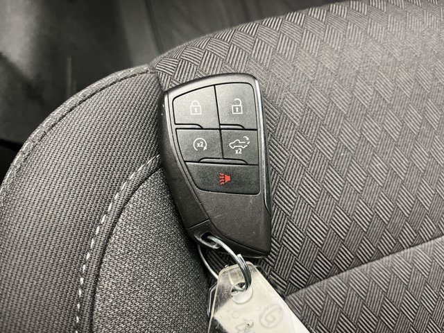Used 2023 Sterling Metallic GMC SLE image 29
