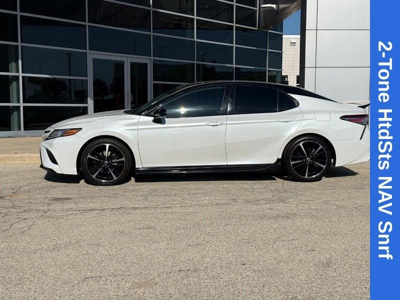 Used 2019 Midnight Black Metallic Toyota XSE image 6