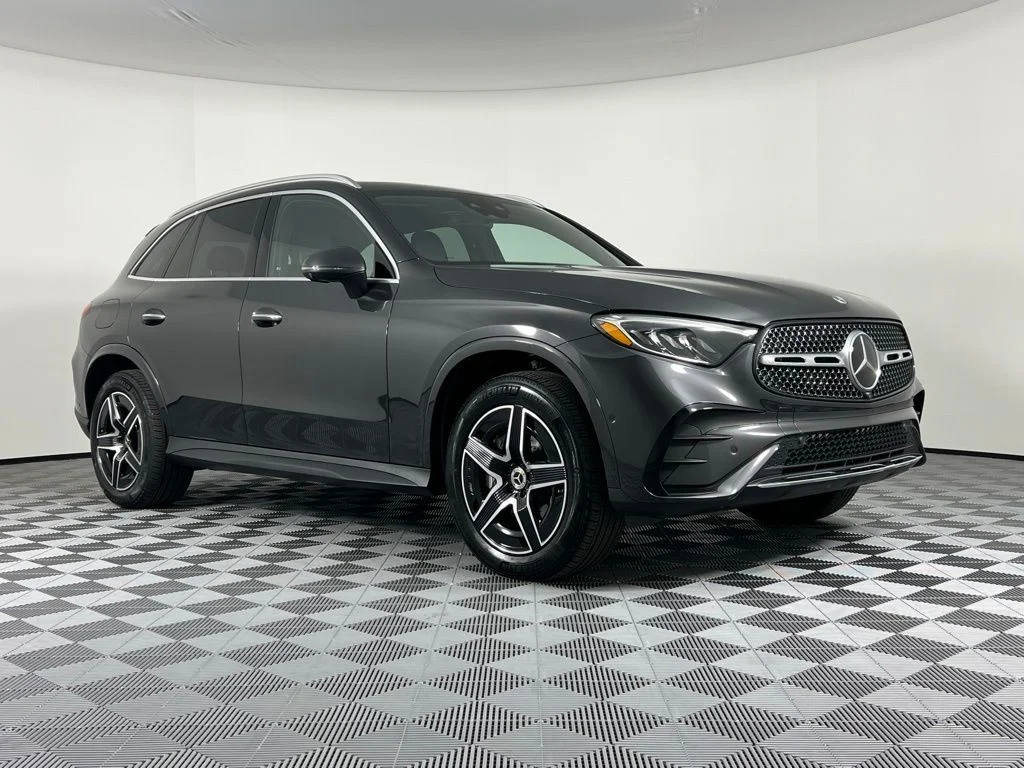 2025 Mercedes-Benz GLC Base