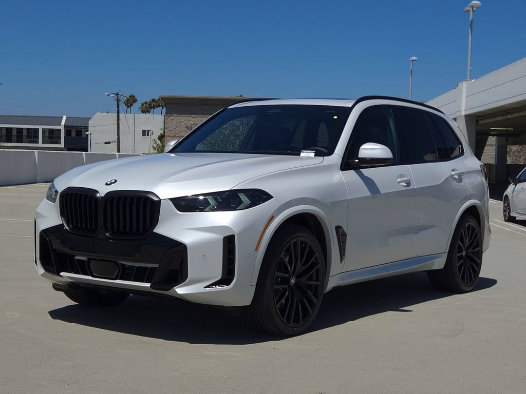 New 2026 Mineral White Metallic BMW xDrive40i image 2