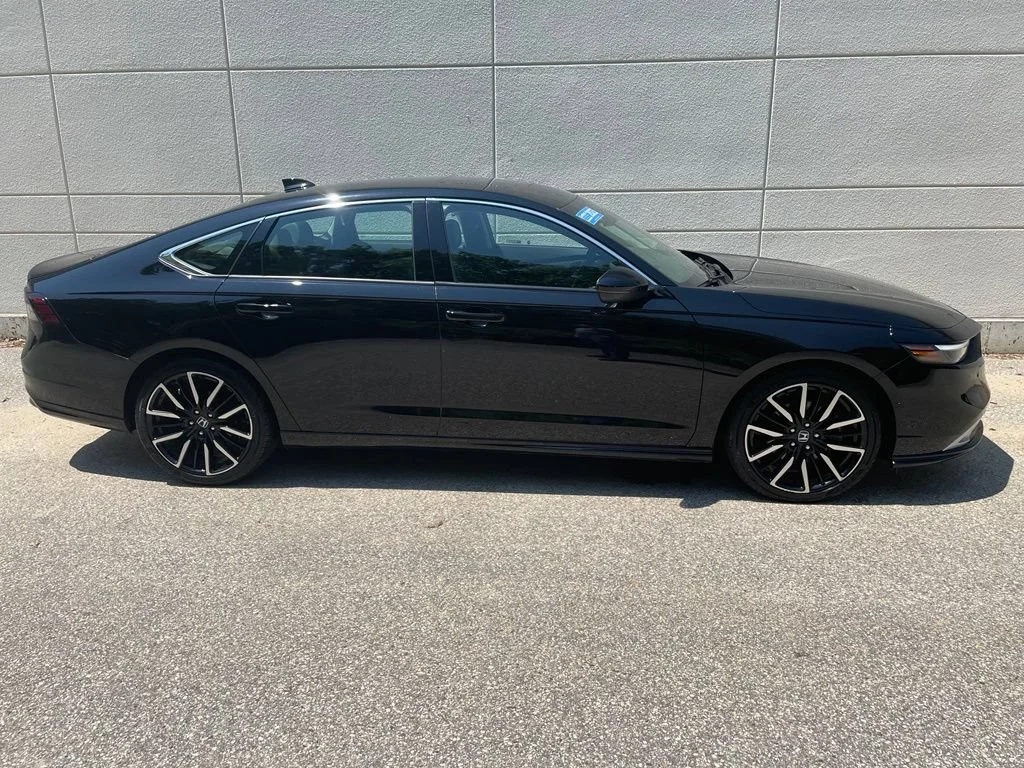 Certified Used 2023 Crystal Black Pearl Honda HYBRID TRG image 26