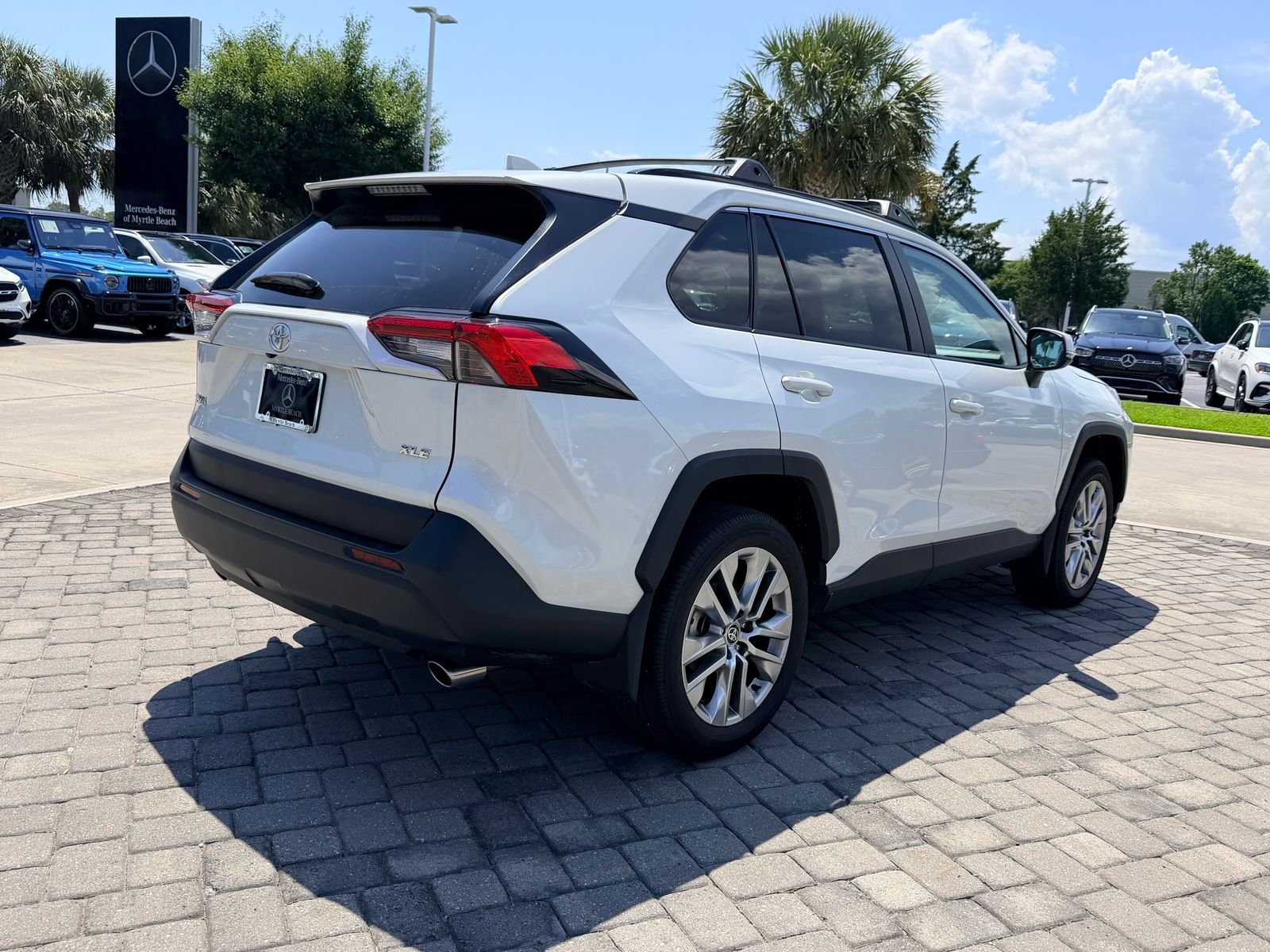 Used 2024 Pearl Toyota XLE Premium image 8