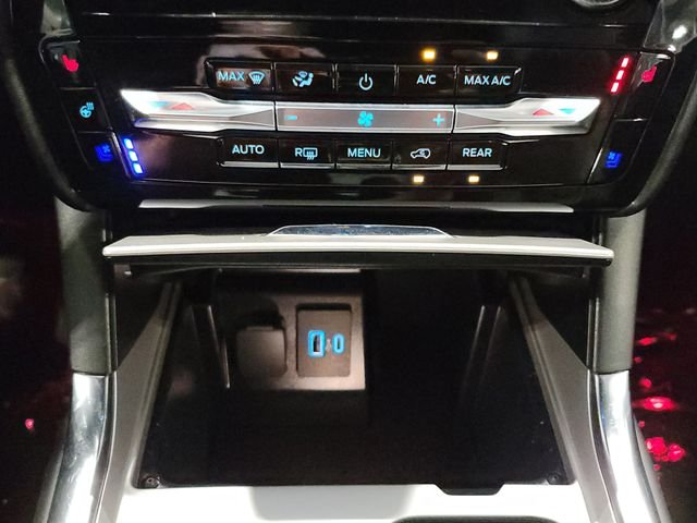 Used 2022 Red Metallic Ford Platinum image 33