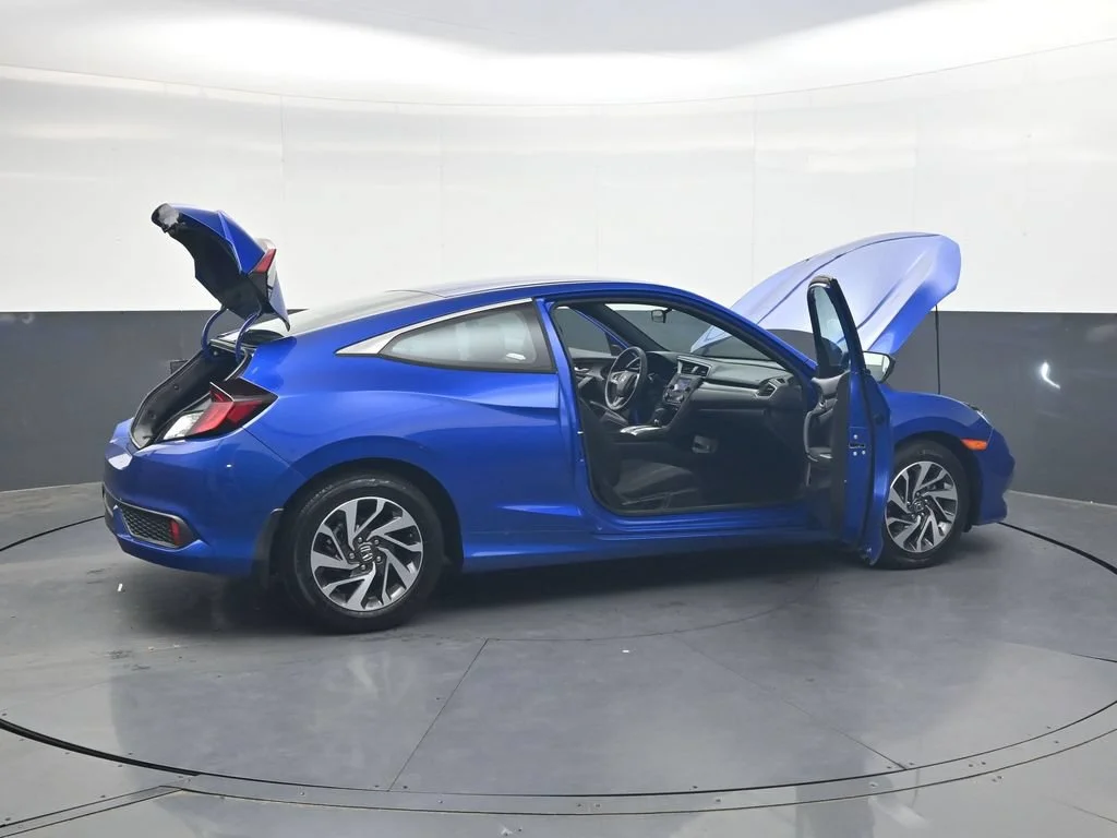 Used 2020 Aegean Blue Metallic Honda LX image 37