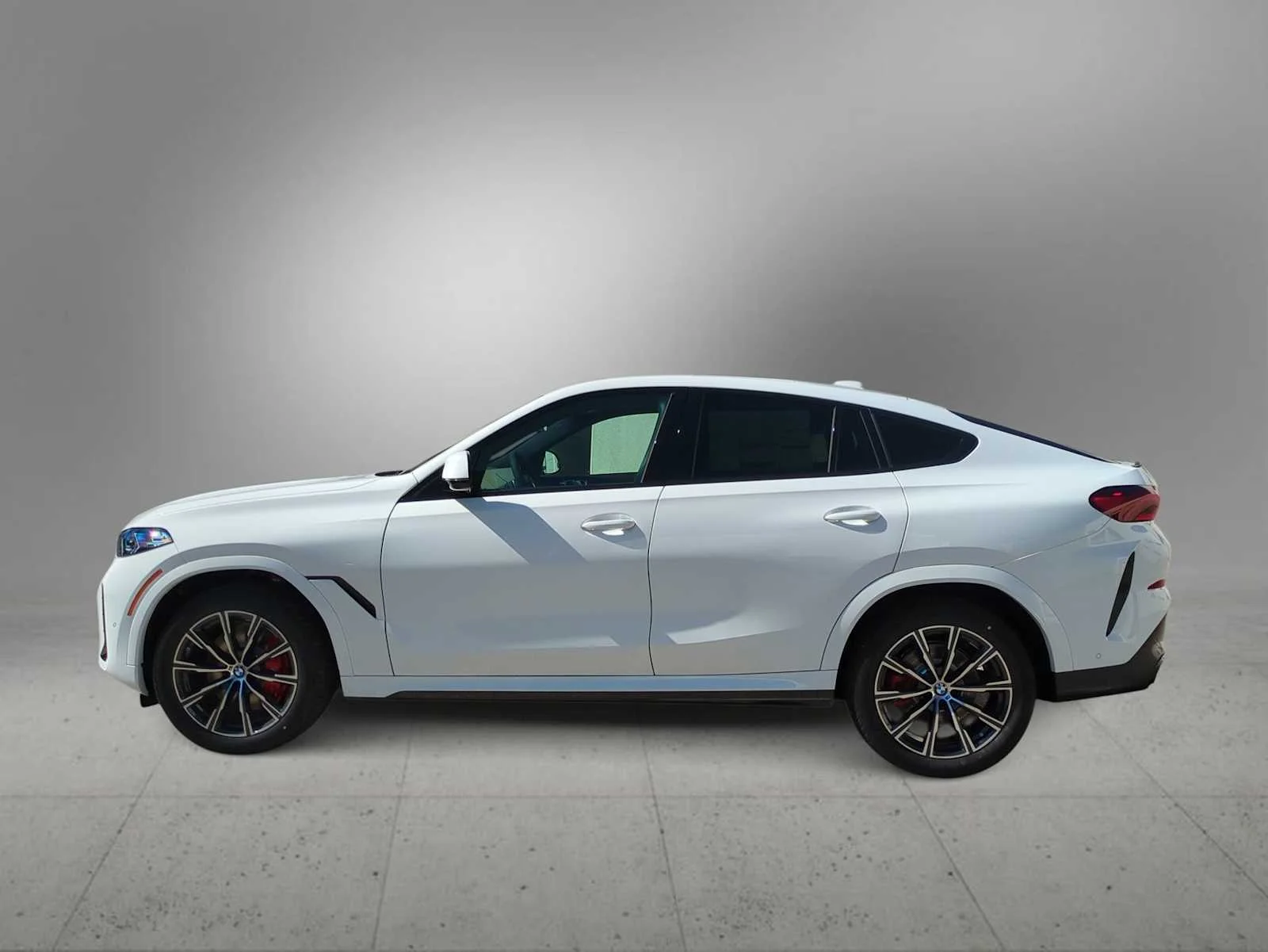 New 2026 Alpine White BMW xDrive40i image 5