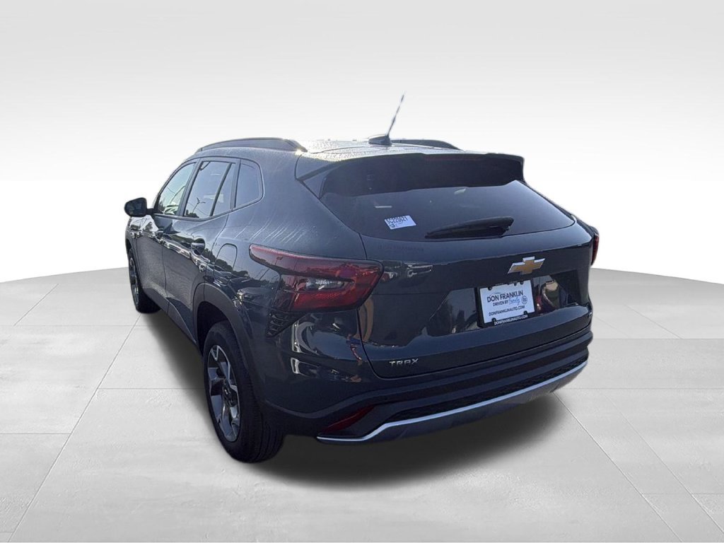 Used 2025 Gray Chevrolet LT image 12