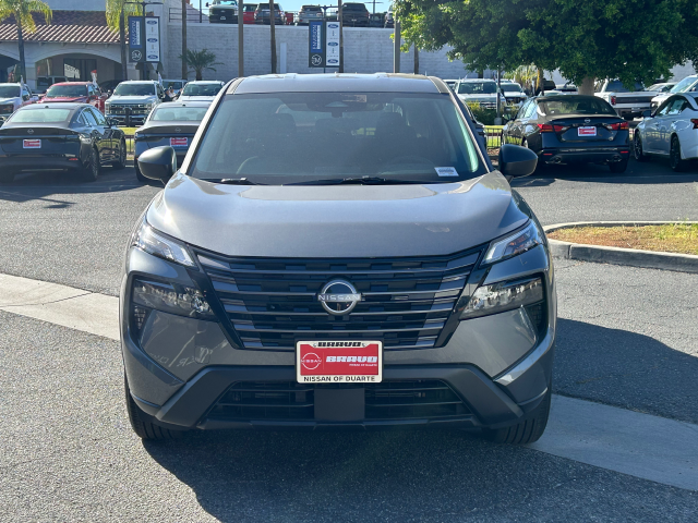 Used 2026 Gray Nissan S image 3