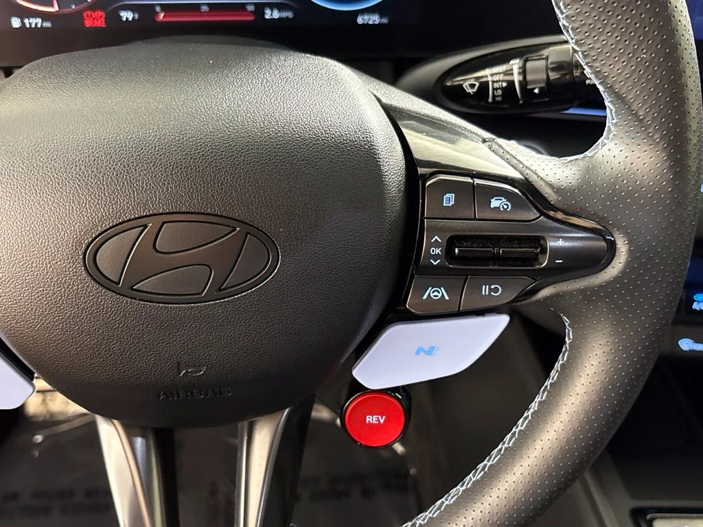 Used 2025 Black Hyundai Base image 31