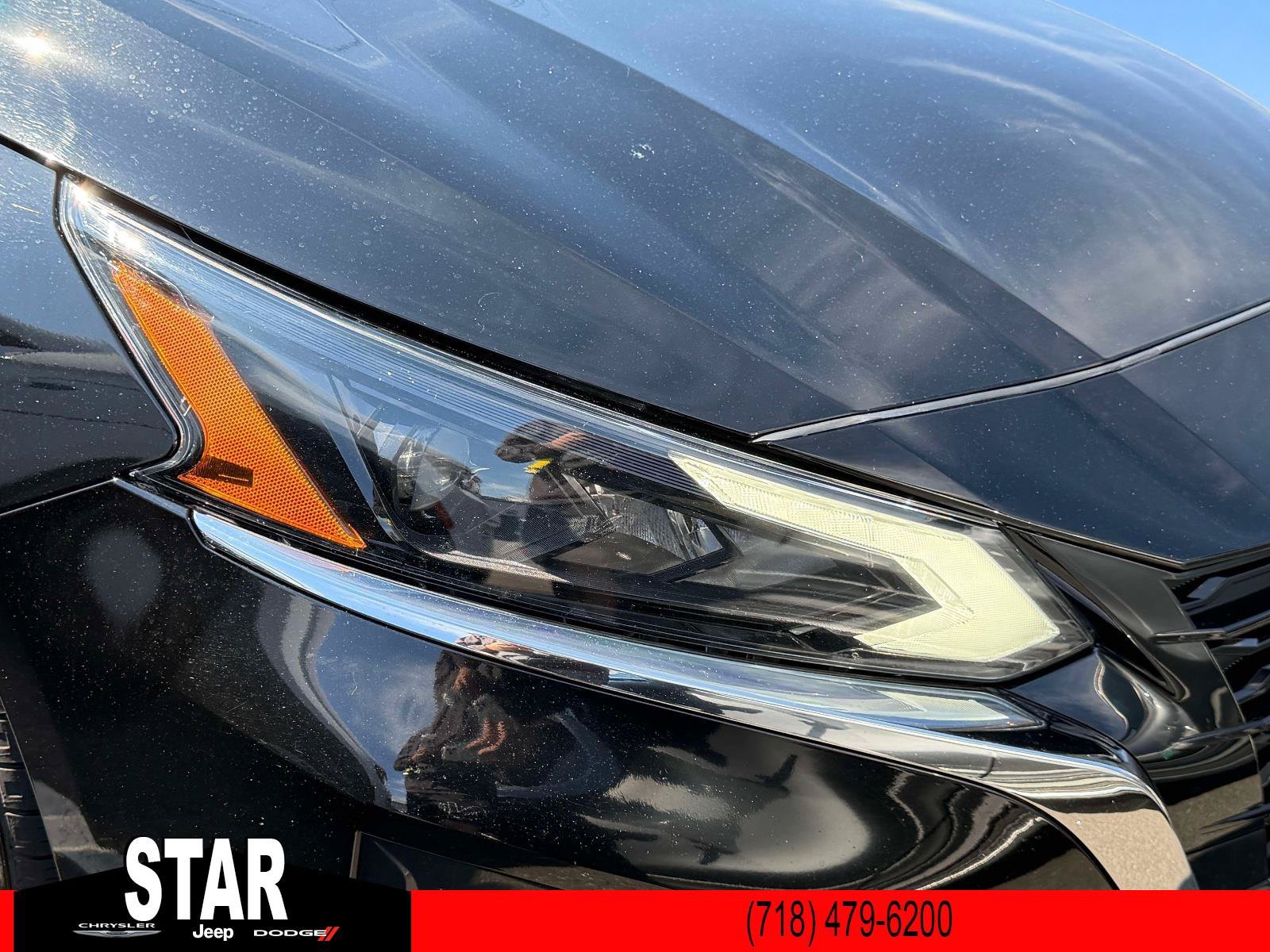 Used 2024 Super Black Nissan 2.5 SV image 8
