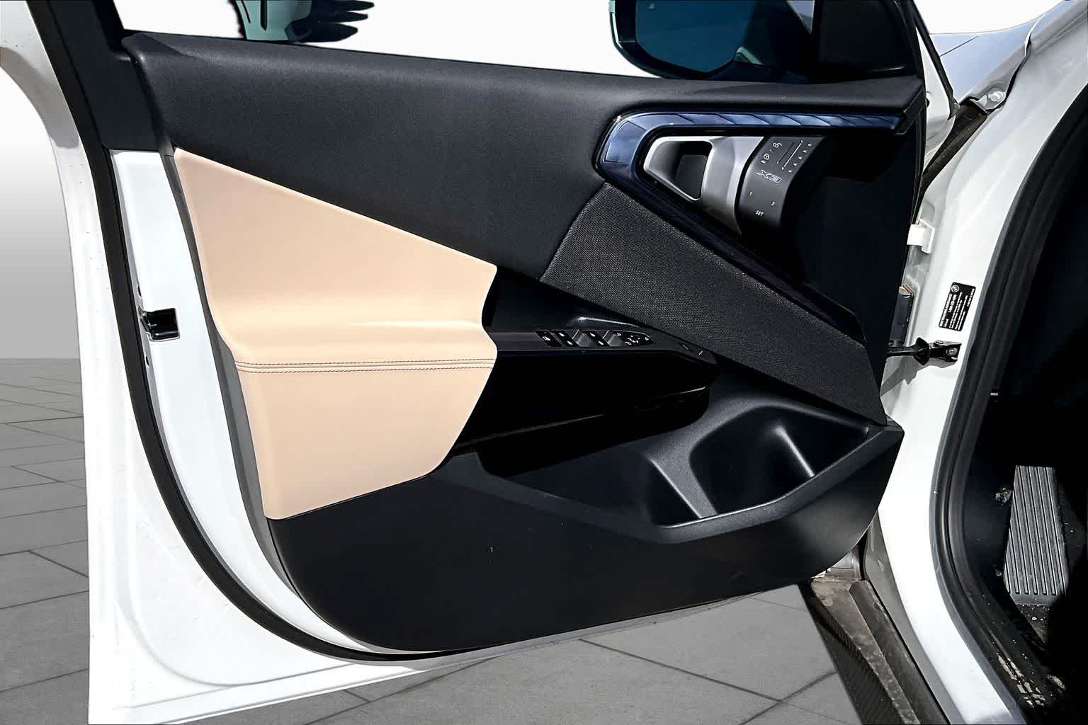New 2026 Alpine White BMW 30 xDrive image 10