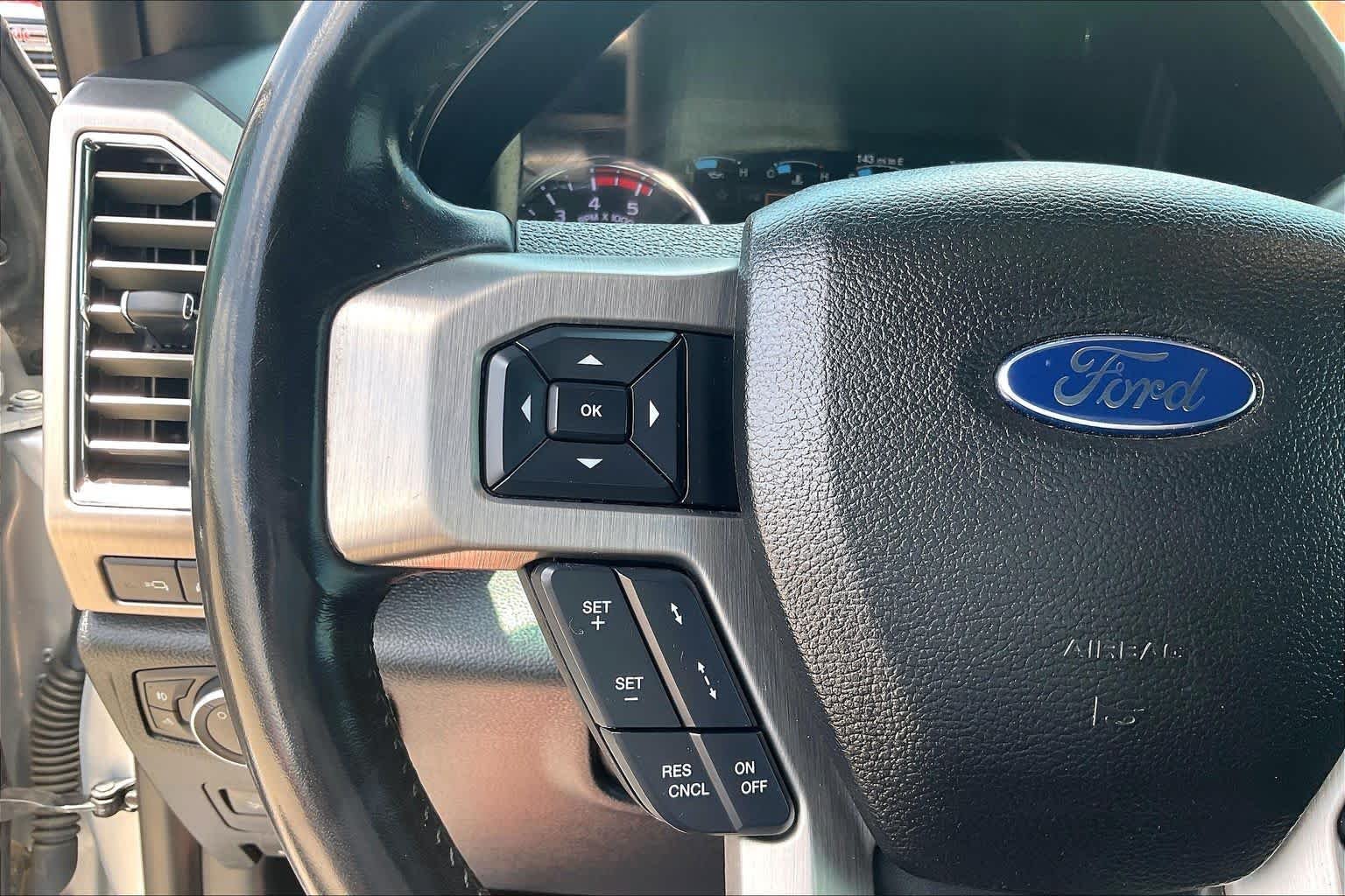 Used 2017 Ingot Silver Ford Platinum image 23