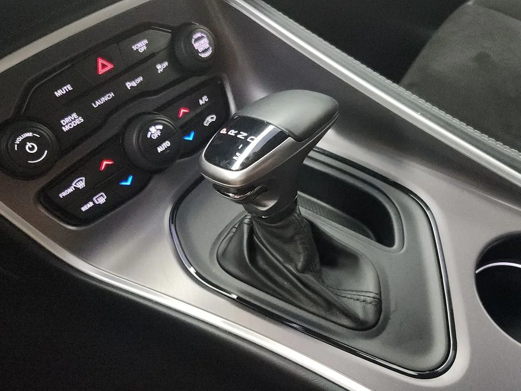 Used 2022 White Dodge R/T Scat Pack image 31