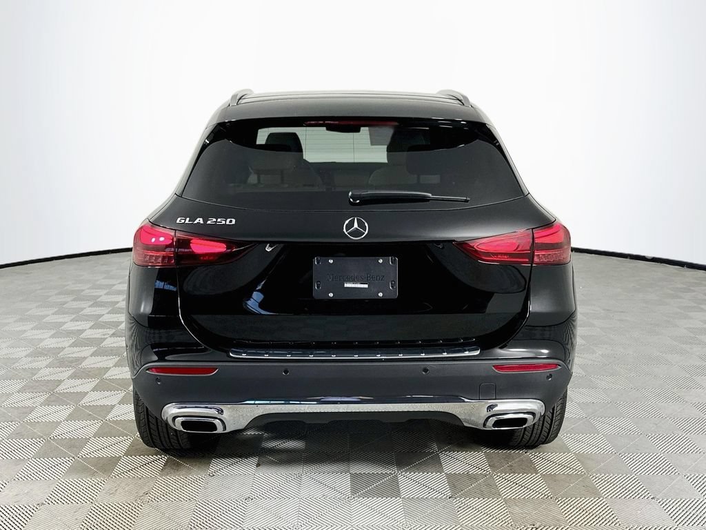 New 2026 Night Black Mercedes-Benz GLA 250 image 37