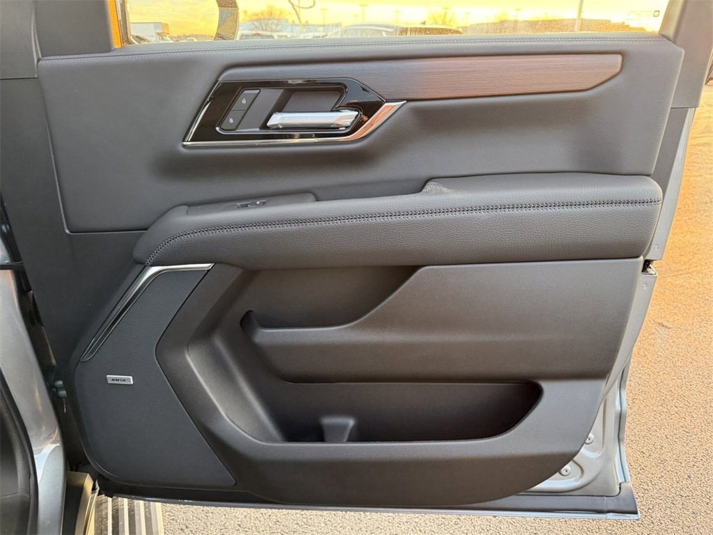 2026 GMC YUKON XL - Image 38