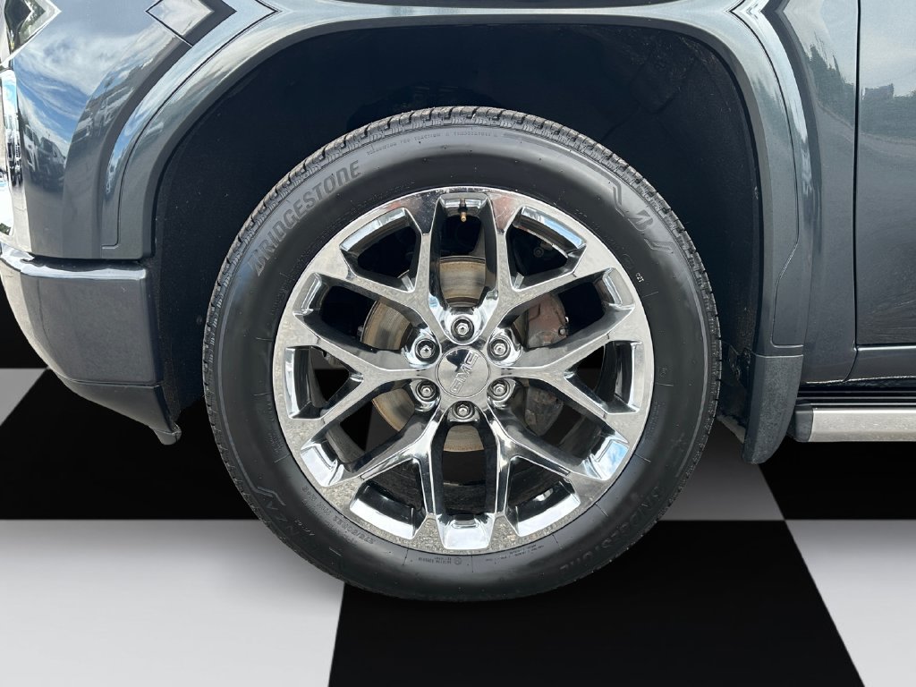Used 2021 Green GMC Denali image 14