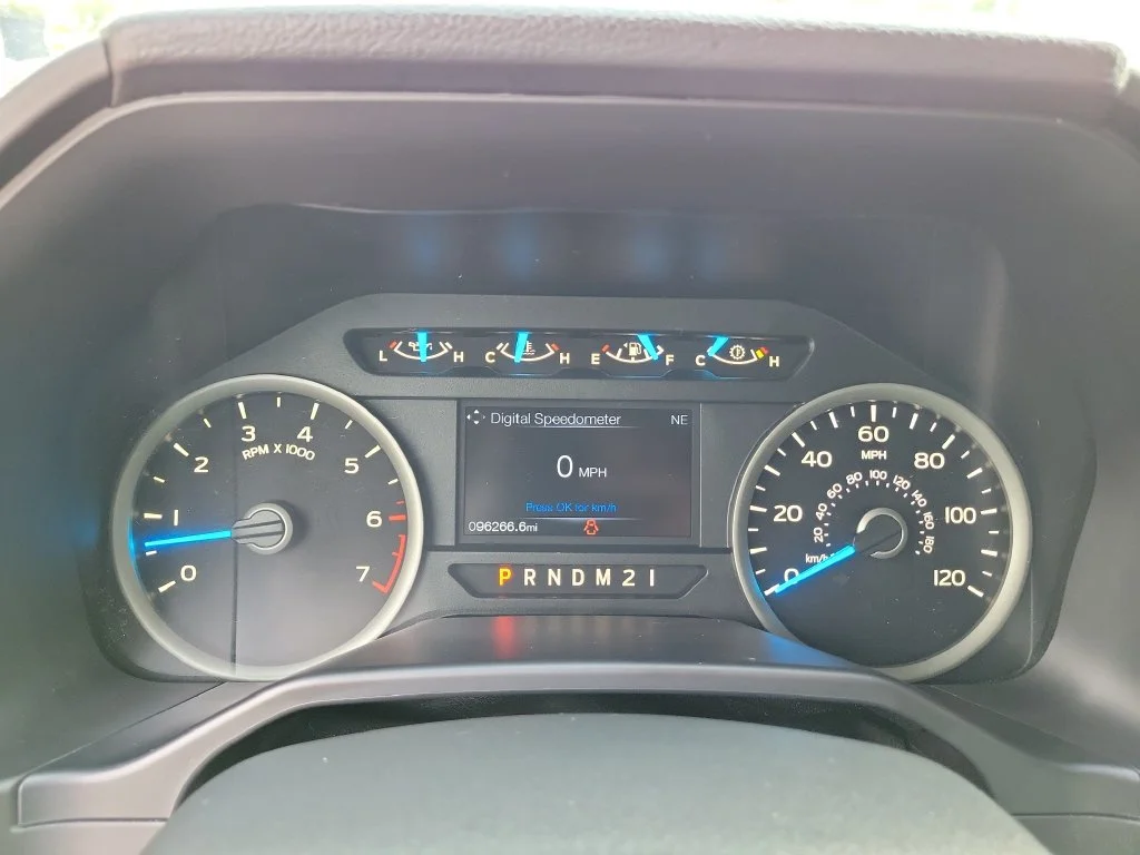 Used 2016 Red Ford XLT image 26