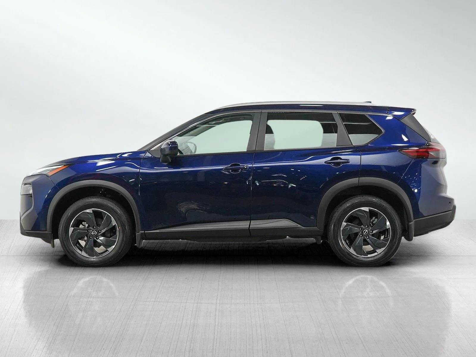 Used 2024 Nissan Rogue SV with VIN JN8BT3BB4RW432699 for sale in Minneapolis, Minnesota
