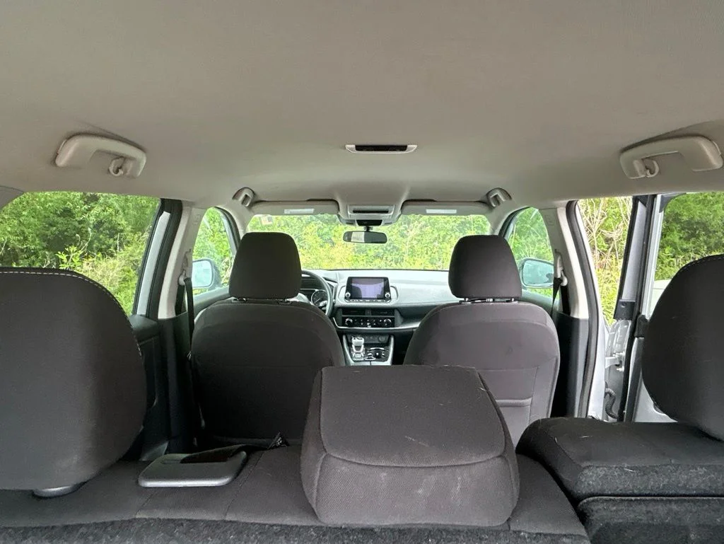 Used 2024 Silver Nissan S image 12