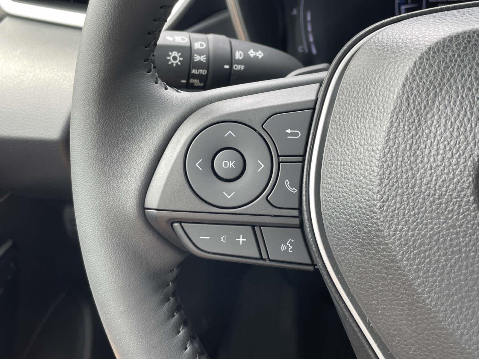Used 2025 Classic Silver Metallic/Midnight Black Metallic Toyota XSE image 36