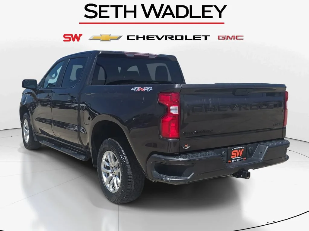 Used 2021 Oxford Brown Metallic Chevrolet RST image 6