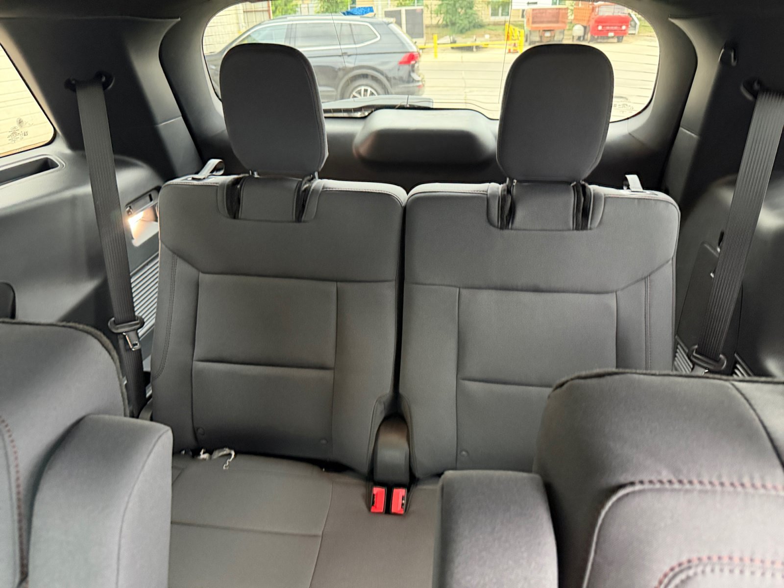 New 2027 Avalanche Gray Ford Active image 23