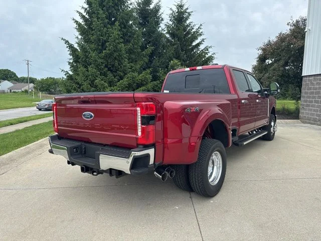 New 2026 Ruby Red Metallic Tinted Clearcoat Ford F-350® Lariat® image 36