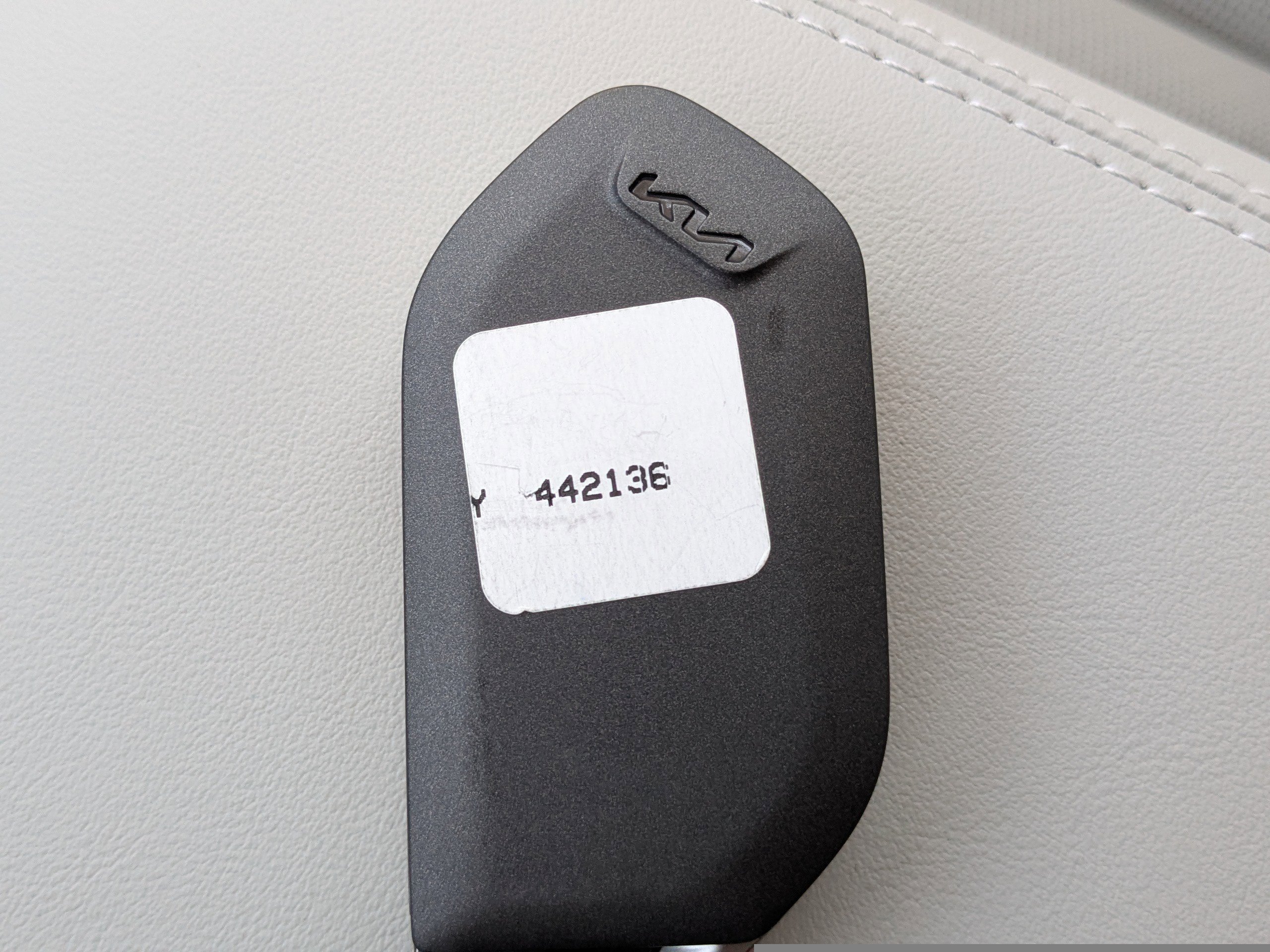 New 2026 Glacial White Pearl Kia S image 40