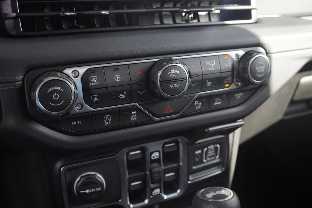 Used 2026 White Jeep Rubicon X image 23