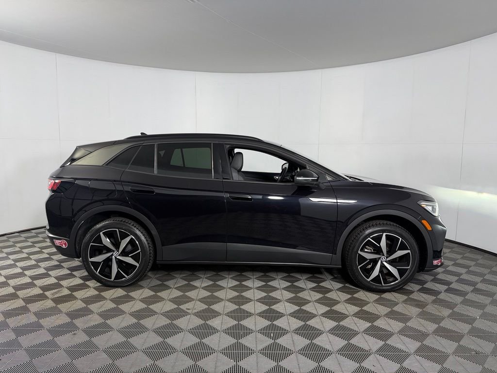 Used 2023 Black Volkswagen Pro S image 5