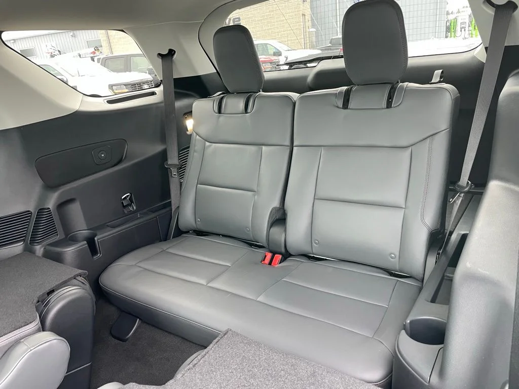 2026 Ford Explorer Active - Photo 9