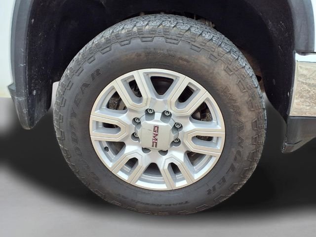 Used 2021 White Chevrolet Work Truck image 9