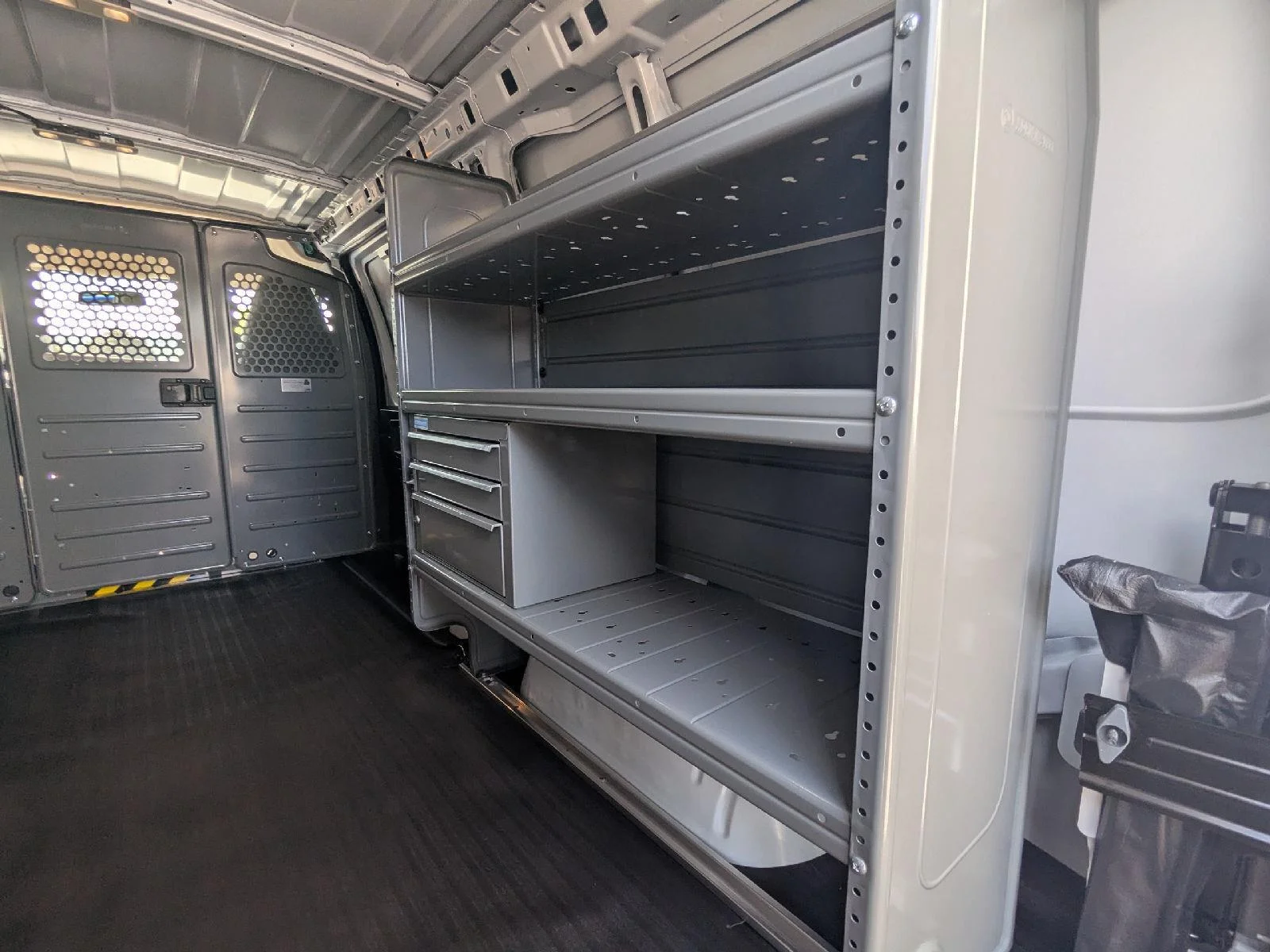 2025 Chevrolet Express Cargo Work Van - Photo 22
