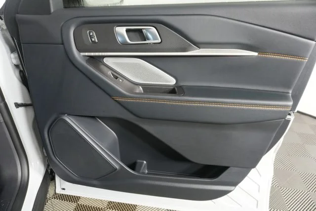 New 2027 Avalanche Gray Ford Tremor® image 37