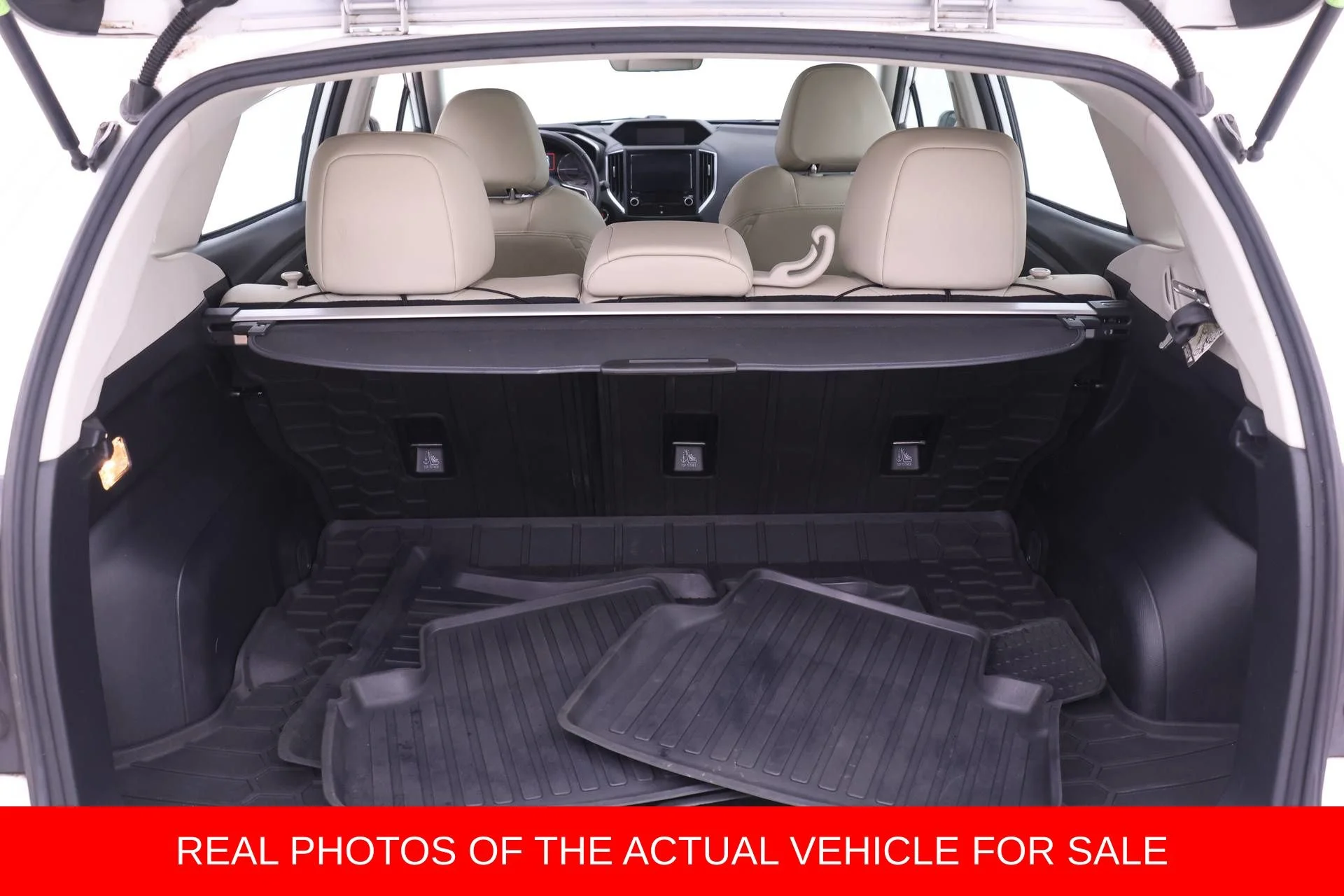 Used 2018 White Subaru 2.0i Limited image 14