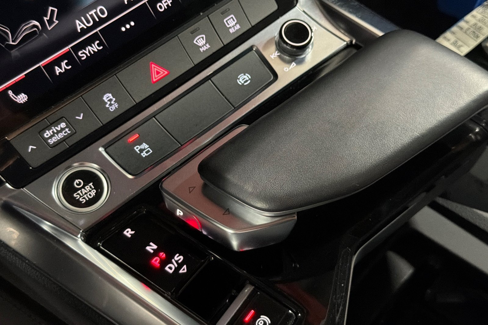 Used 2021 Navarra Blue Metallic Audi Premium quattro image 21