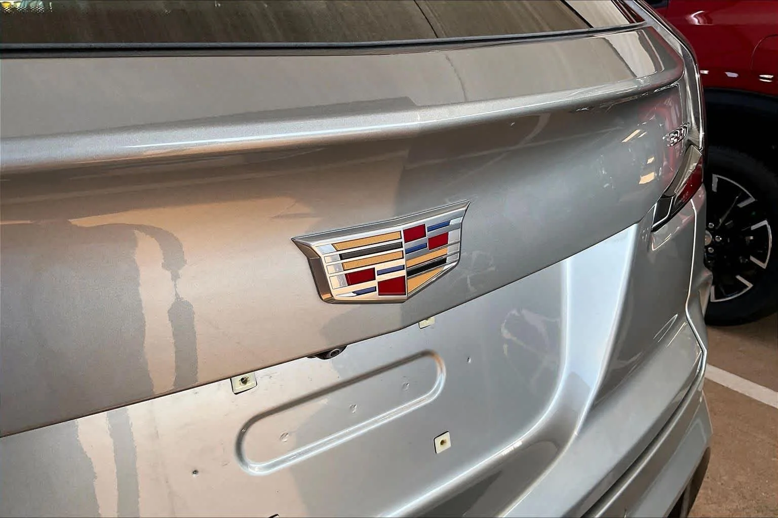 Used 2024 Argent Silver Metallic Cadillac Sport image 30