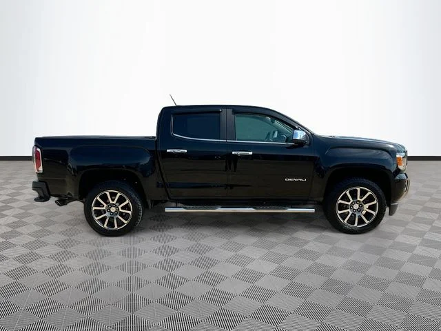 Used 2019 Black GMC Denali image 8