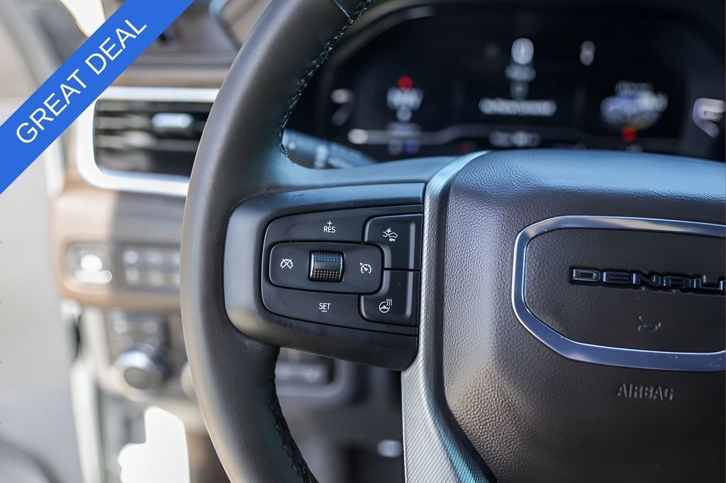 Used 2024 White Frost Tricoat GMC Denali image 14
