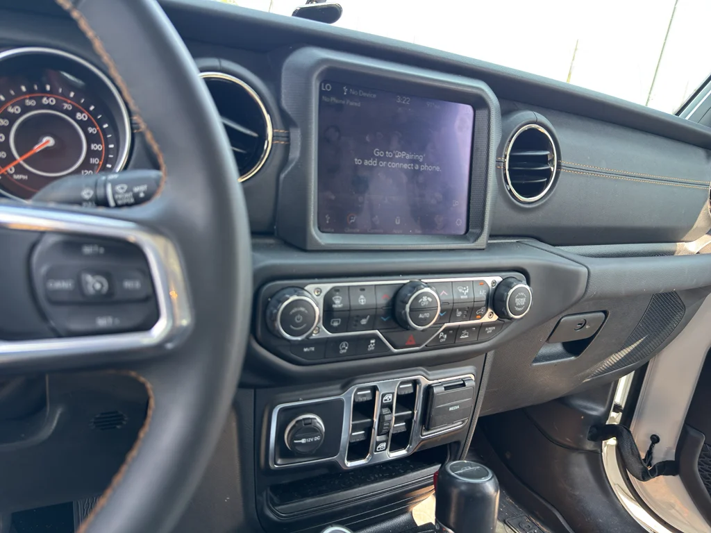 Used 2023 Bright White Clearcoat Jeep High Altitude image 15