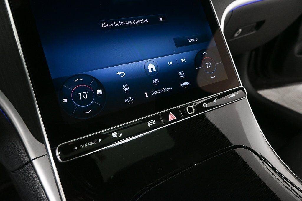 2026 Mercedes-Benz C-Class Sedan C 300 - Photo 15
