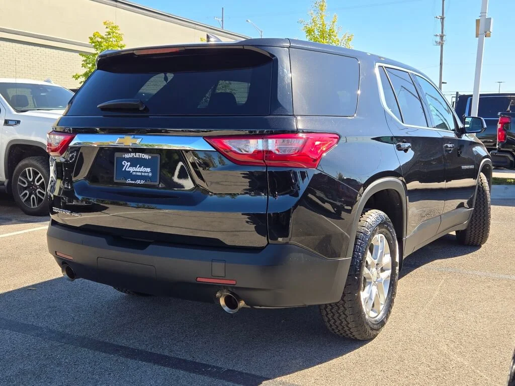 Used 2020 Black Chevrolet LS image 11