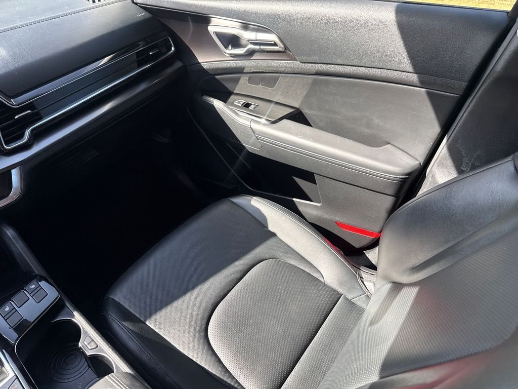 Used 2025 Silver Kia EX image 14