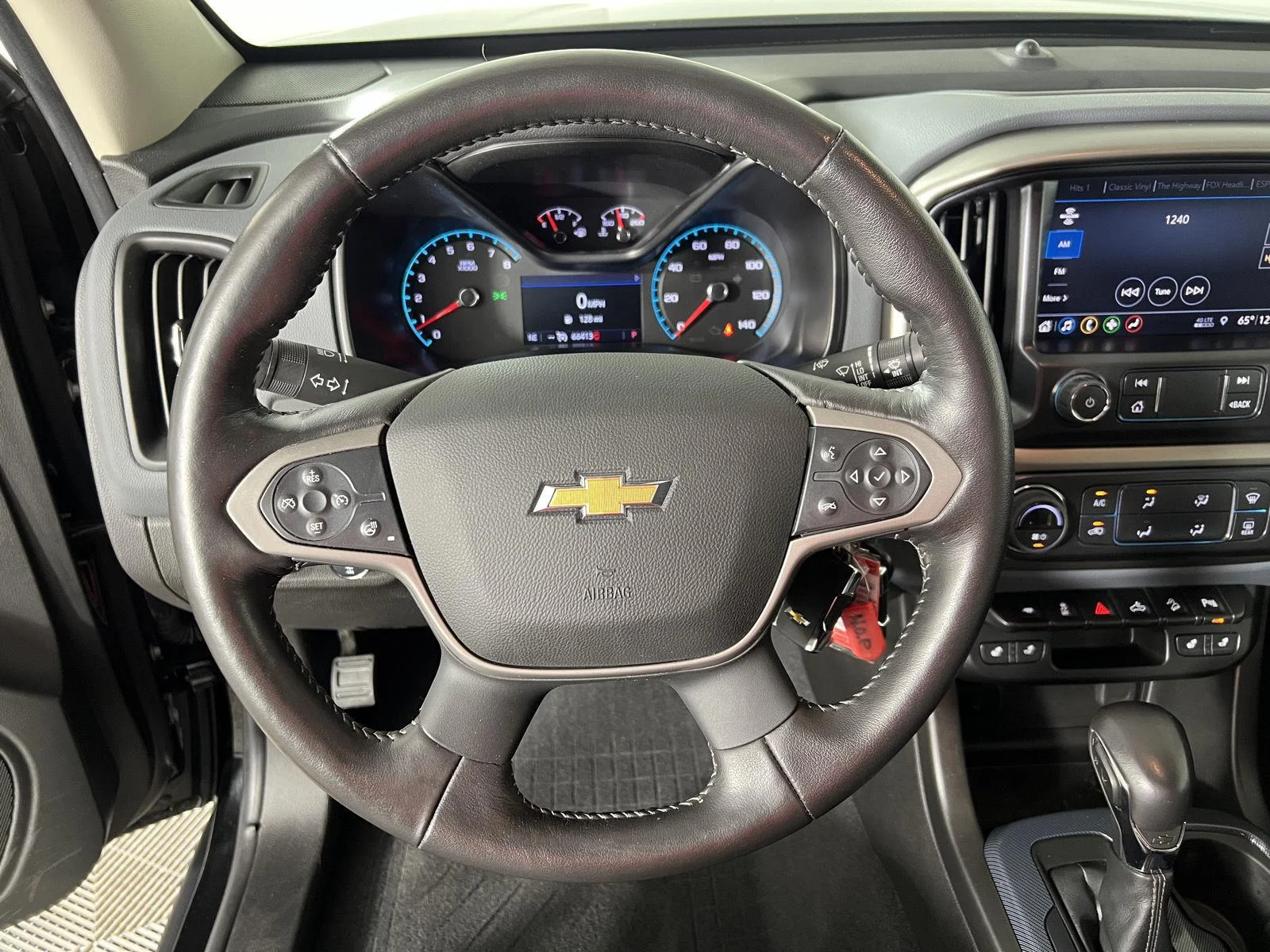 Used 2022 Black Chevrolet 4WD Z71 image 14