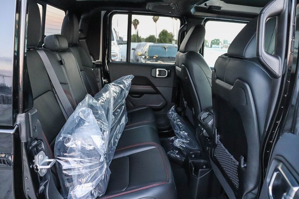 New 2026 Black Clearcoat Jeep Rubicon X image 19