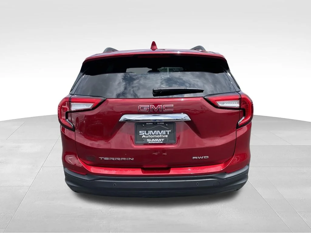 Used 2022 Cayenne Red Tintcoat GMC SLE image 31