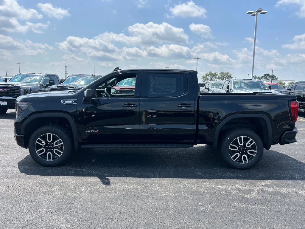2026 GMC Sierra 1500 AT4 - Photo 10
