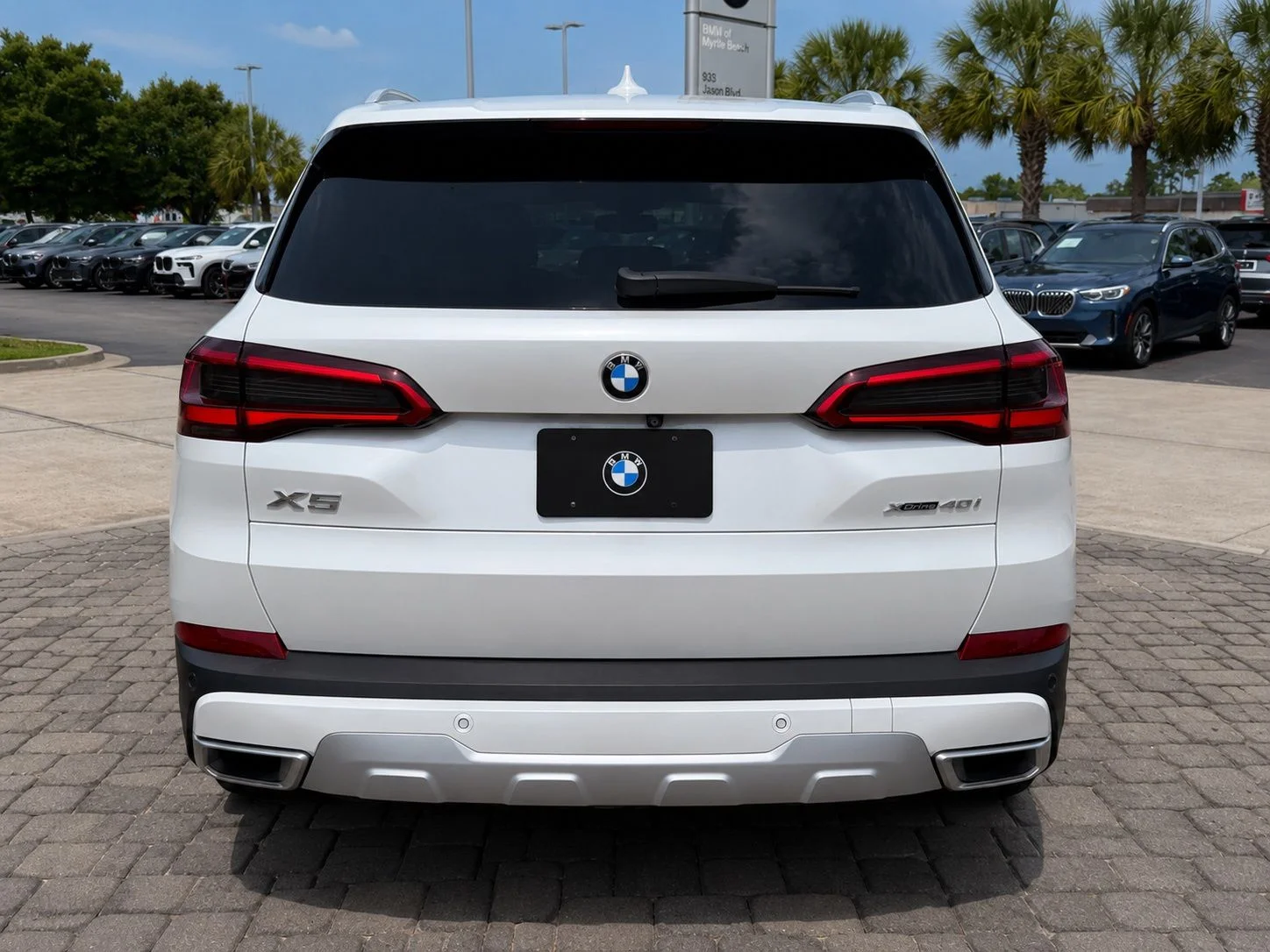 Used 2019 Mineral White Metallic BMW xDrive40i image 10