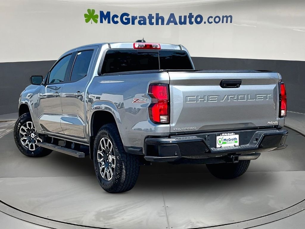Used 2024 Gray Chevrolet Z71 image 5
