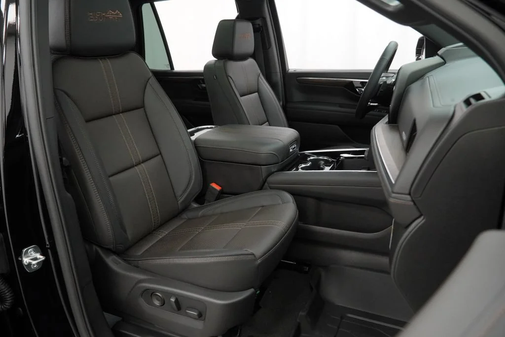 New 2026 Black Chevrolet High Country image 31